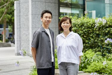 コーチングを通して社員の成長課題解決をサポート。 影響力の大きいマネジメント層を支えるコーチング体制とは。