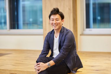 営業のエースからサービス開発へ。新たな挑戦を支える熱い想い。